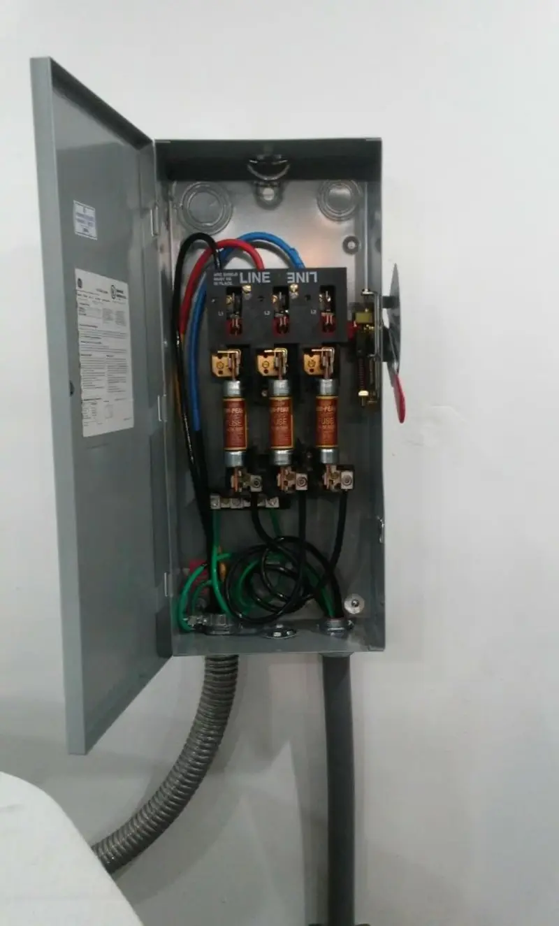 Three-phase disconnect switch installed for Smoke Detector Installation in Conshohocken